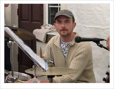 Ade Lynch at The Eagle